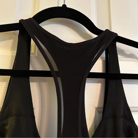 Lululemon Twist Around Tank Black 10 EUC - Picture 6 of 10